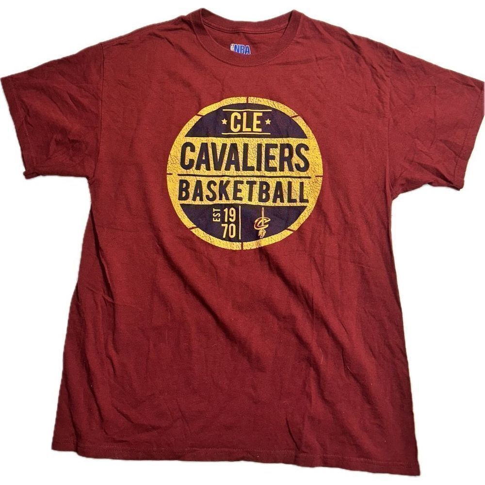 Cleveland Cavaliers T-Shirt Mens Size L  NBA Store Basketball‎ Maroon